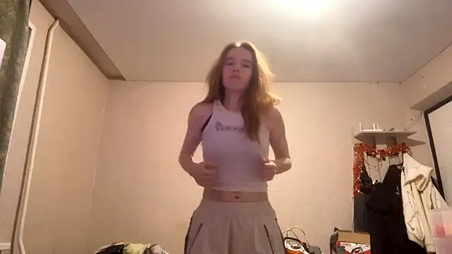 LeomaJee online show from April 15, 7:58 pm