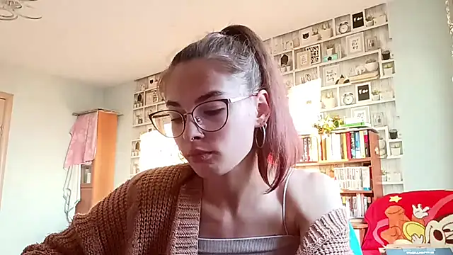 JInaMillsap online show from April 6, 9:10 am