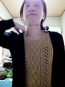 mako7612 online show from April 3, 4:05 pm