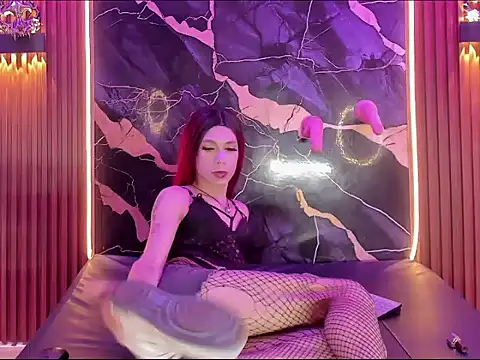 Zafira House  X online show from April 6, 4:01 am