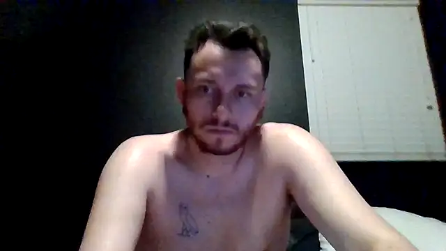 TallHungandCloudy69 online show from May 26, 6:35 am
