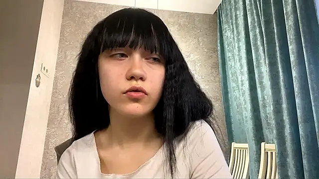 LoidaTrytten online show from April 14, 3:12 pm