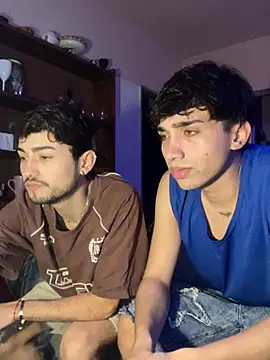 Lucasss2204 online show from May 19, 12:17 am