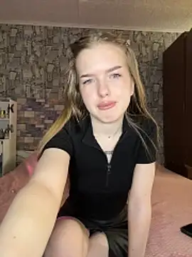 KayShaw online show from March 17, 3:43 am