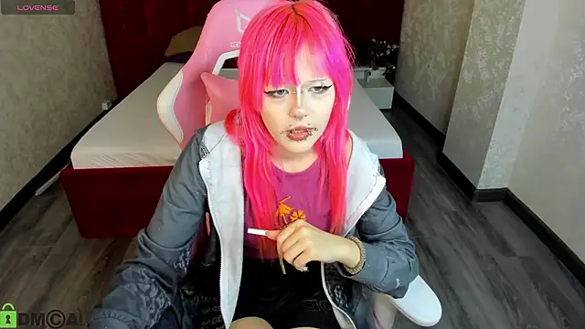 Necucuby online show from March 4, 7:48 am