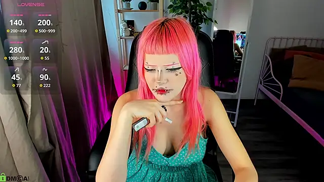 Necucuby online show from March 27, 8:05 am