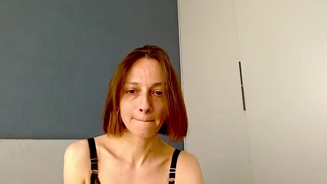 misssweet online show from May 5, 11:13 am
