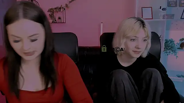 miss courtney  online show from April 19, 9:53 am