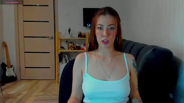 ooopsybritney online show from April 5, 2:05 pm