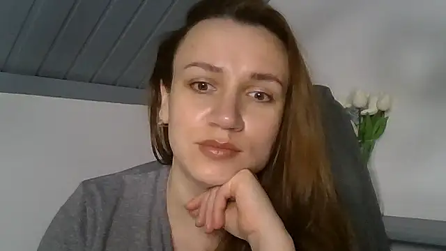 Emma-aaa online show from March 3, 11:00 pm