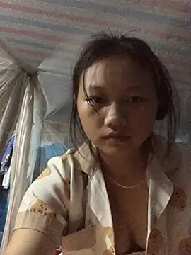 TieuVy99 online show from March 27, 2:51 pm