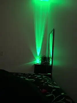 pink babygirl online show from March 4, 11:00 pm