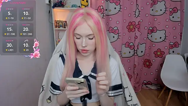 Nikkimiltonss online show from August 1, 8:22 pm