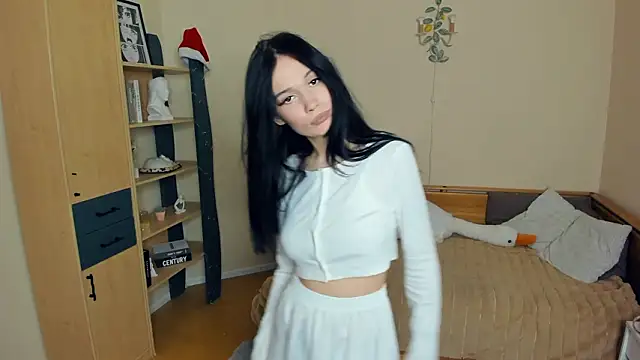 LynnCiprian online show from March 17, 7:07 pm