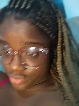 YourLiaa  online show from March 8, 2:04 am