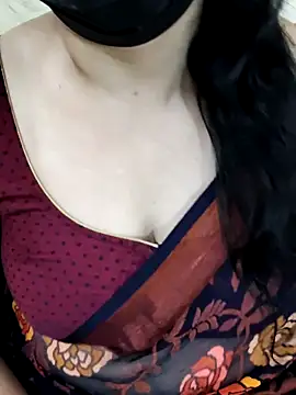 Yazhini-Cam online show from June 11, 2:47 pm