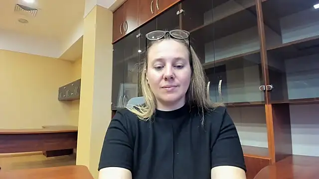 Nionelly online show from April 1, 10:16 am