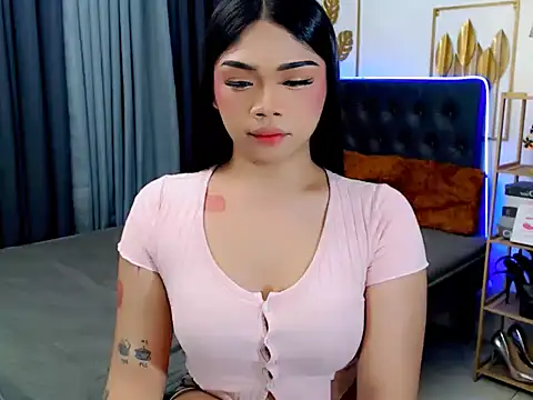 Snapshot of dominantrix_ava chatting on April 17, 4:36 am dominantrix ava online show from April 17, 4:36 am