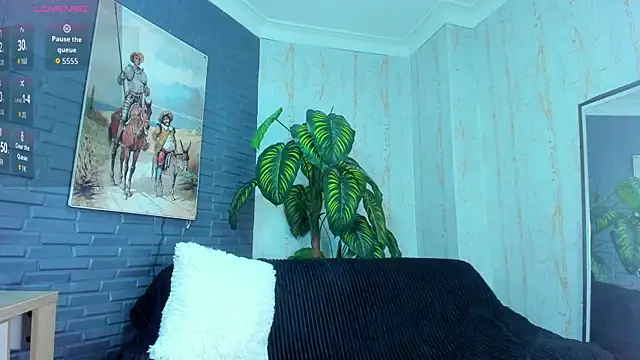 shirley taylor  online show from April 10, 11:38 am