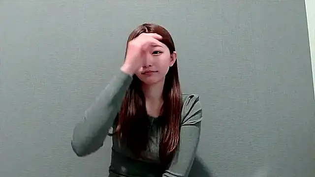 rei 012 online show from March 6, 6:30 am