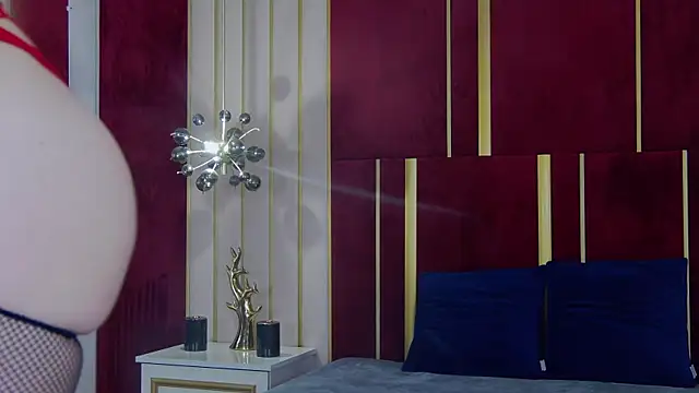 Noir Kitty online show from April 23, 2:08 pm