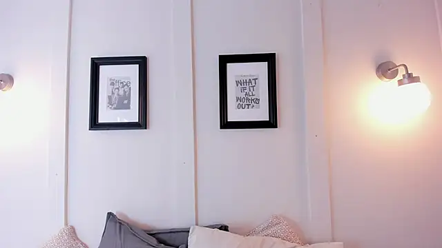 Fer Luxx online show from April 25, 1:41 pm