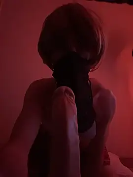 Littlecattts online show from March 13, 5:31 am