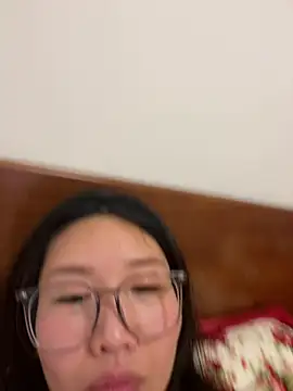 guo202601 online show from April 3, 11:47 pm