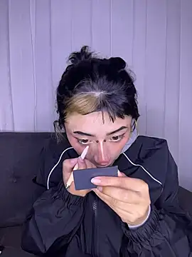 baby akuma online show from April 25, 4:37 am