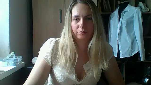 Mollie365 online show from April 23, 10:34 am