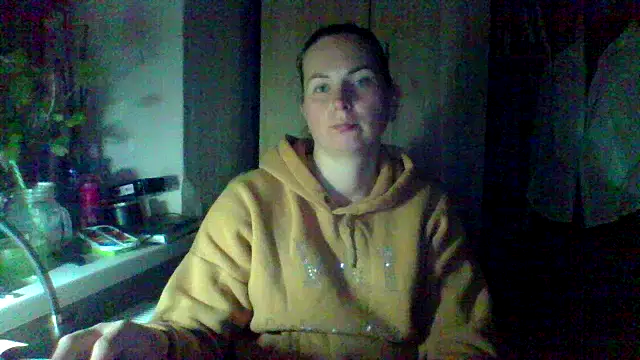 Mollie365 online show from April 5, 6:29 pm