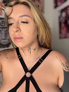 CarolQueen1  online show from April 12, 12:52 pm