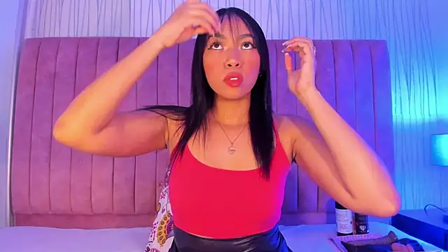 ValeriaRey  online show from April 28, 8:35 pm