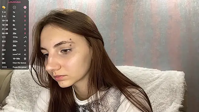 AlisaBloom online show from April 10, 4:13 pm