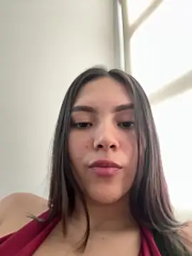 Adalyn Cute online show from April 12, 6:54 pm