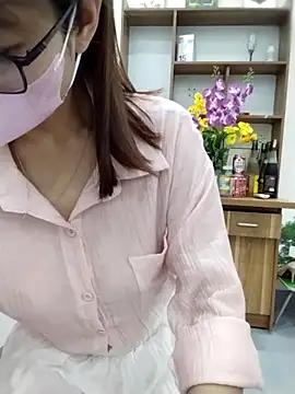 Mai phuong online show from April 11, 2:39 am