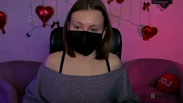 lola moans online show from March 10, 3:27 pm