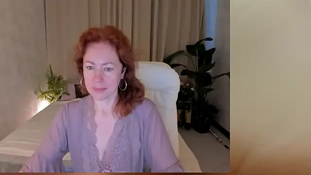 LeticiaRomano online show from May 29, 4:21 am