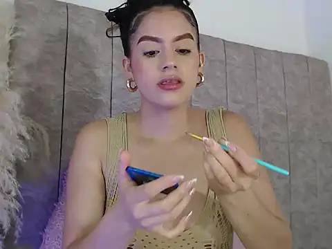 Lucyhunter online show from May 21, 2:48 pm