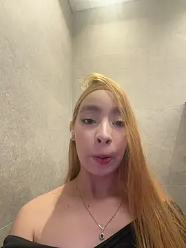 Isabella gaviria online show from April 3, 1:14 am