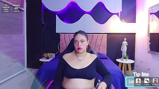 scarlettt  joness online show from April 15, 2:56 am