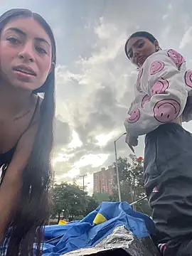 sylphiee  online show from March 28, 9:46 pm