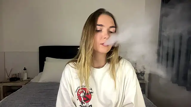 RoxyWet online show from July 18, 2:19 pm