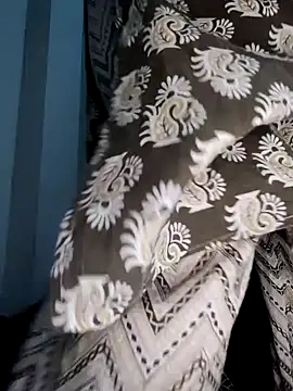 hot8178 online show from April 12, 3:48 pm