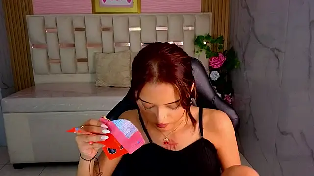 veronicaa s online show from July 16, 8:35 pm