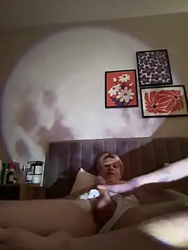 valevaweheart online show from March 12, 1:25 pm