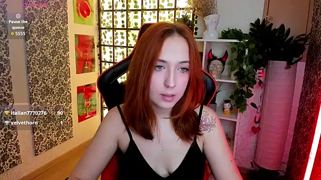 Alexa temptress online show from March 18, 2:38 am