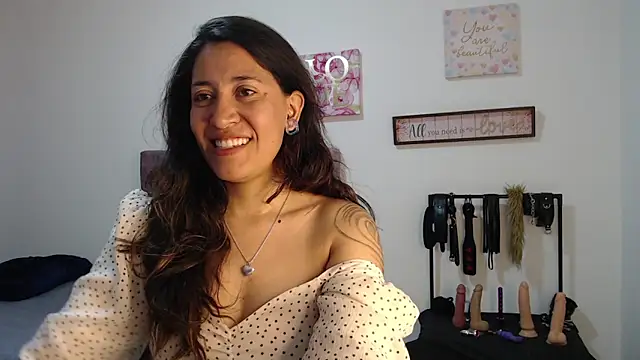 violeta scott online show from June 3, 2:33 pm