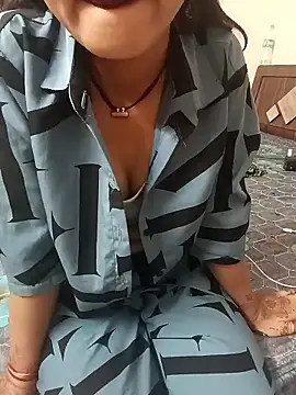 ritika gupta02 online show from April 27, 2:36 pm