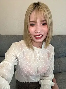una2001 online show from May 11, 2:24 am